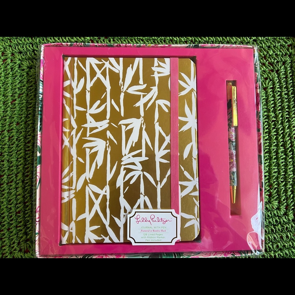 🛍🛍 LILLY PULITZER JOURNAL W/PEN 🛍🛍